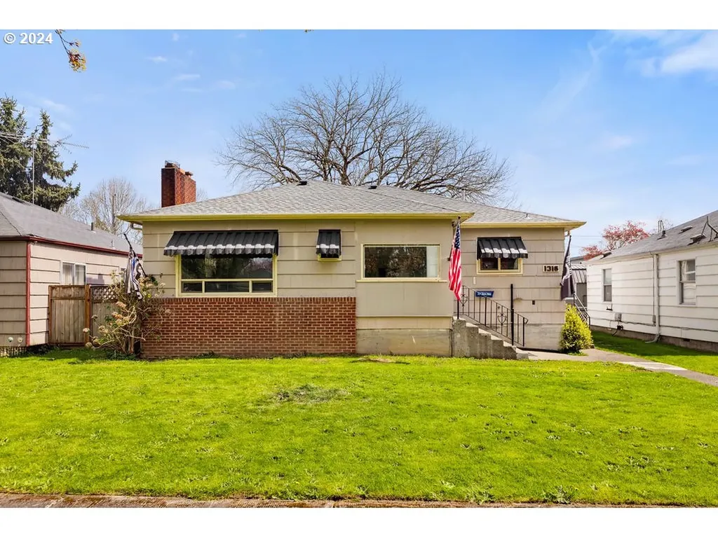 1316 8th Avenue Longview WA 98632