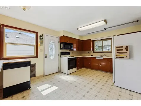 1316 8th Avenue Longview WA 98632