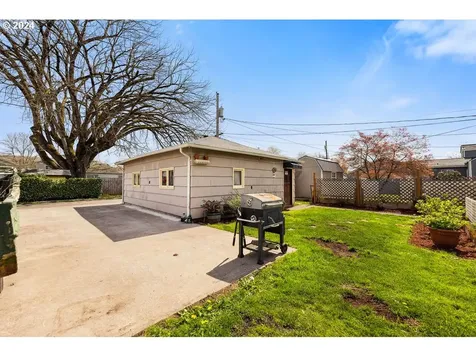 1316 8th Avenue Longview WA 98632