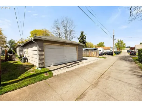 1316 8th Avenue Longview WA 98632