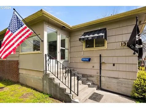 1316 8th Avenue Longview WA 98632