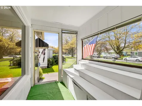 1316 8th Avenue Longview WA 98632