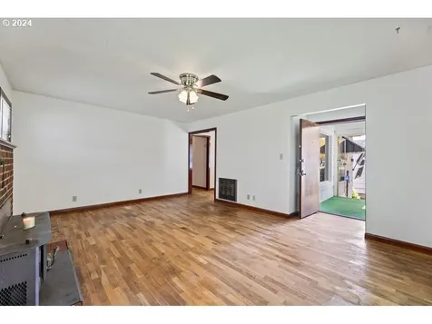 1316 8th Avenue Longview WA 98632