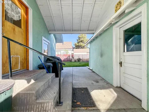 1621 Washington Avenue Baker City OR 97814
