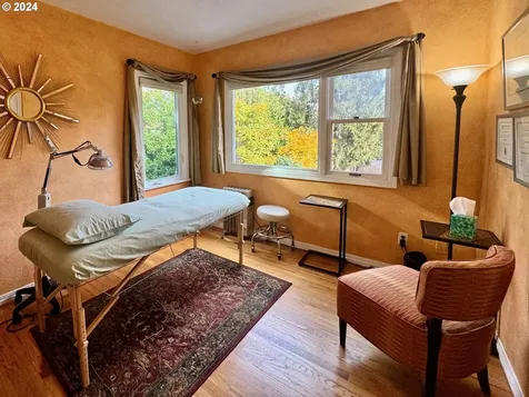 3526 S Corbett Avenue Portland OR 97239