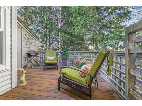 9747 NW Silver Ridge Loop Portland OR 97229