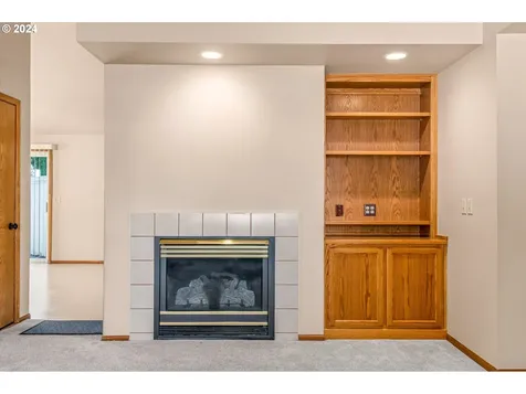 2102 Carmel Avenue Eugene OR 97401