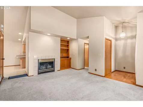 2102 Carmel Avenue Eugene OR 97401