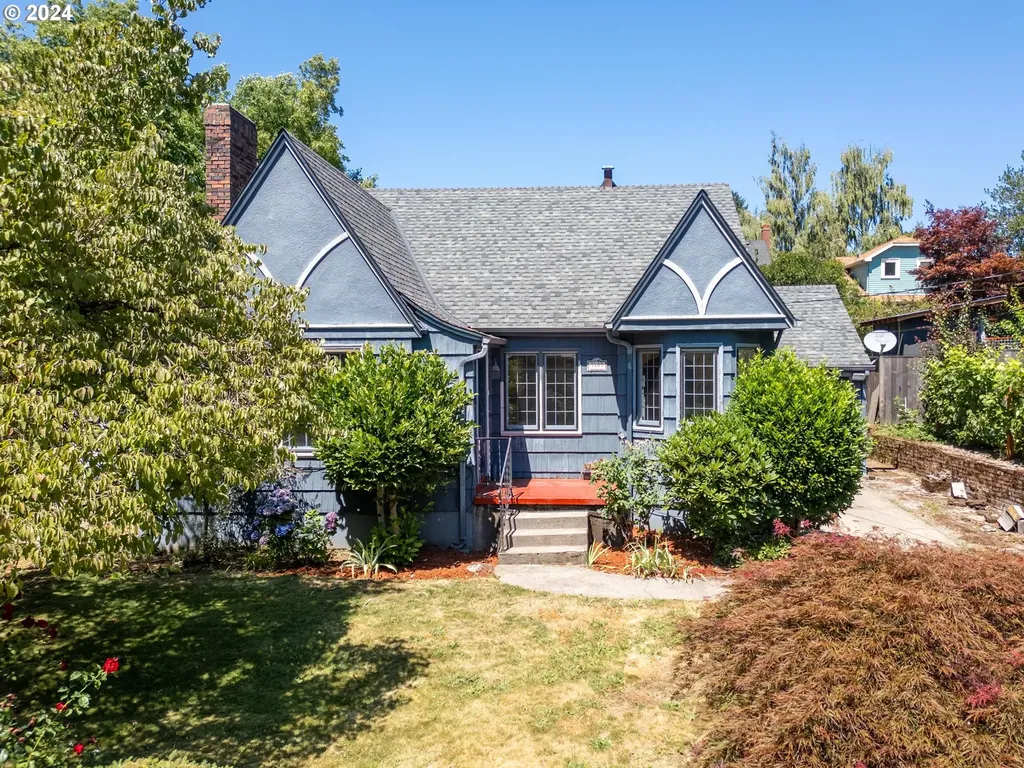 3405 Ne Pacific Street Portland OR 97232