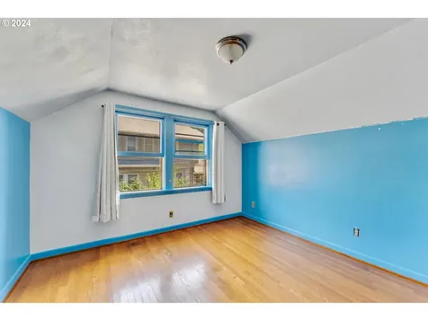 3405 Ne Pacific Street Portland OR 97232