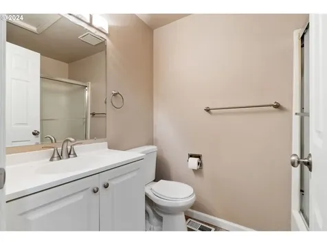 3139 SW Freeman Street Portland OR 97219