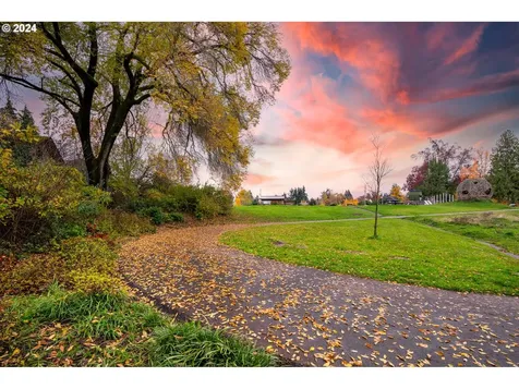 3139 SW Freeman Street Portland OR 97219