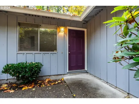 3139 SW Freeman Street Portland OR 97219