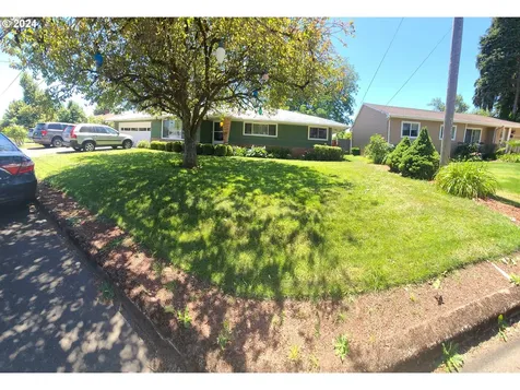 4722 Carolina Avenue NE Salem OR 97305