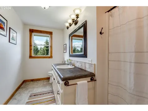 18400 Ne Erickson Road Brush Prairie WA 98606