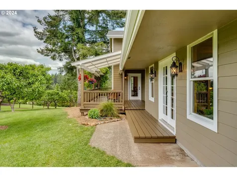 18400 Ne Erickson Road Brush Prairie WA 98606