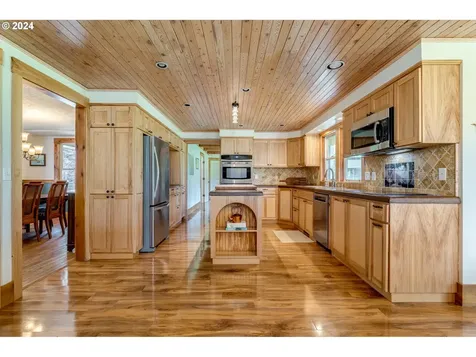 18400 Ne Erickson Road Brush Prairie WA 98606