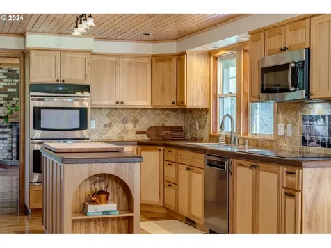 18400 Ne Erickson Road Brush Prairie WA 98606