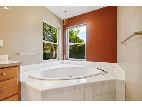 962 Smith Beckon Road Carson WA 98610