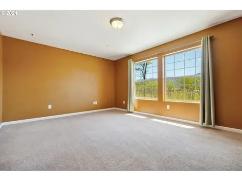 962 Smith Beckon Road Carson WA 98610