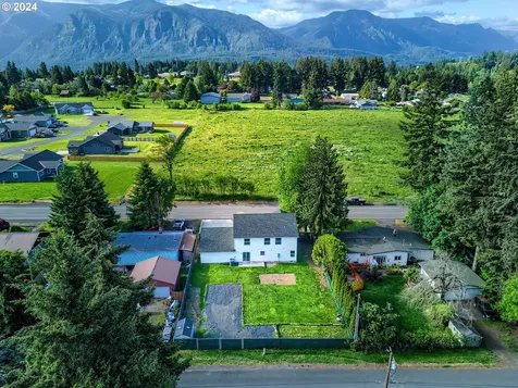 962 Smith Beckon Road Carson WA 98610