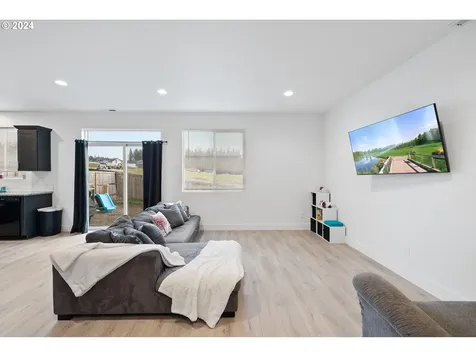 966 Ne Wildwood Drive Estacada OR 97023