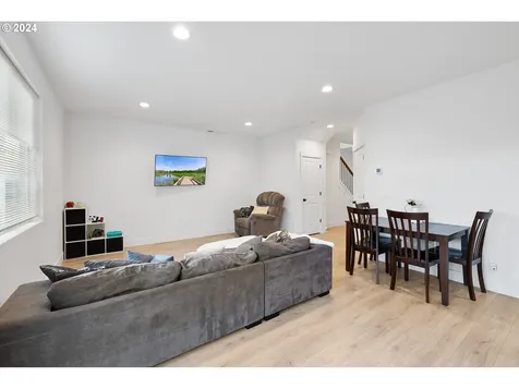966 Ne Wildwood Drive Estacada OR 97023