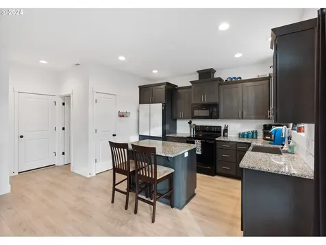 966 Ne Wildwood Drive Estacada OR 97023