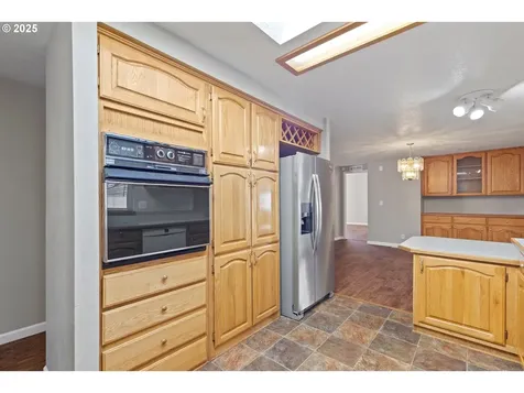 100 SW 195th Avenue Beaverton OR 97006