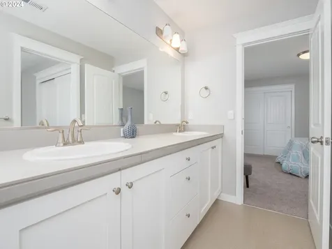 1841 N Daniel Drive Newberg OR 97132