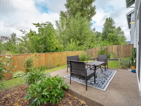 1841 N Daniel Drive Newberg OR 97132