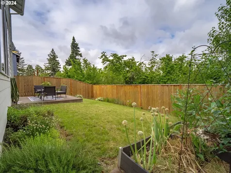 1841 N Daniel Drive Newberg OR 97132