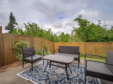 1841 N Daniel Drive Newberg OR 97132