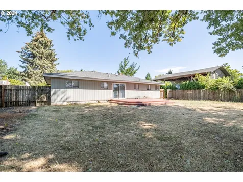 2076 S 5th Street Lebanon OR 97355