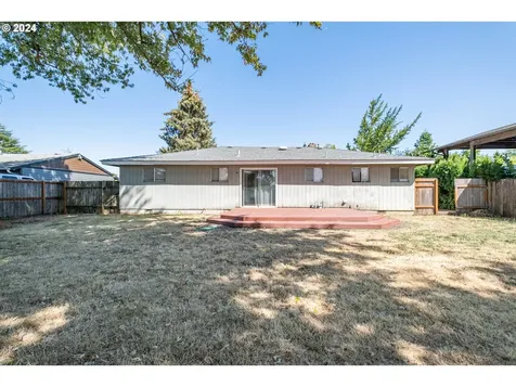 2076 S 5th Street Lebanon OR 97355