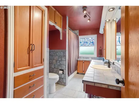 4434 NE 65th Avenue Portland OR 97218