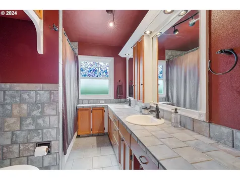 4434 NE 65th Avenue Portland OR 97218