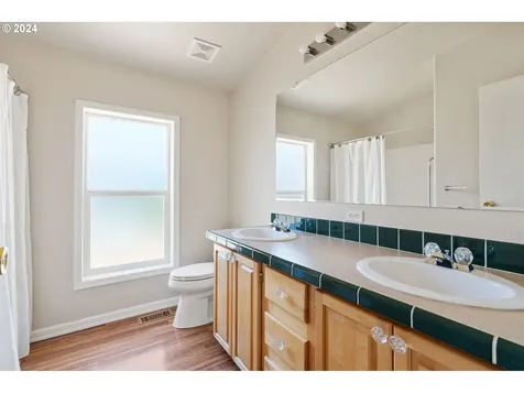 13710 Char Diaz Drive Oregon City OR 97045