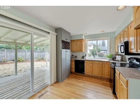 10005 Sw Highland Drive Portland OR 97224