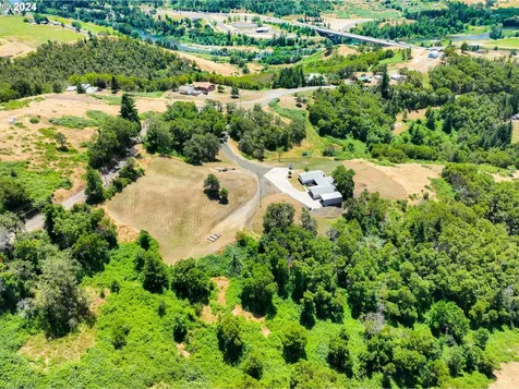 984 Wagontire Drive Myrtle Creek OR 97457