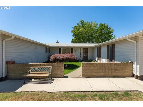 984 Wagontire Drive Myrtle Creek OR 97457
