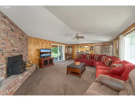 984 Wagontire Drive Myrtle Creek OR 97457