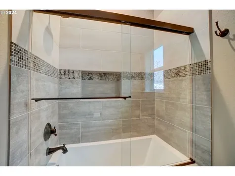 23611 Ne 178th Street Brush Prairie WA 98606