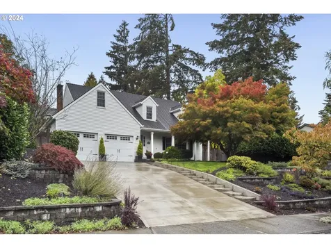 5222 Summit Street West Linn OR 97068