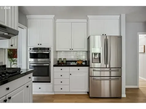 5222 Summit Street West Linn OR 97068