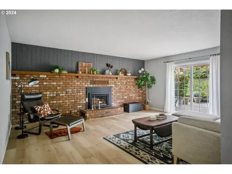 5222 Summit Street West Linn OR 97068