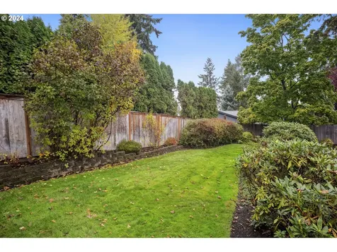 5222 Summit Street West Linn OR 97068
