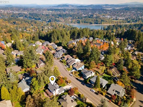 5222 Summit Street West Linn OR 97068