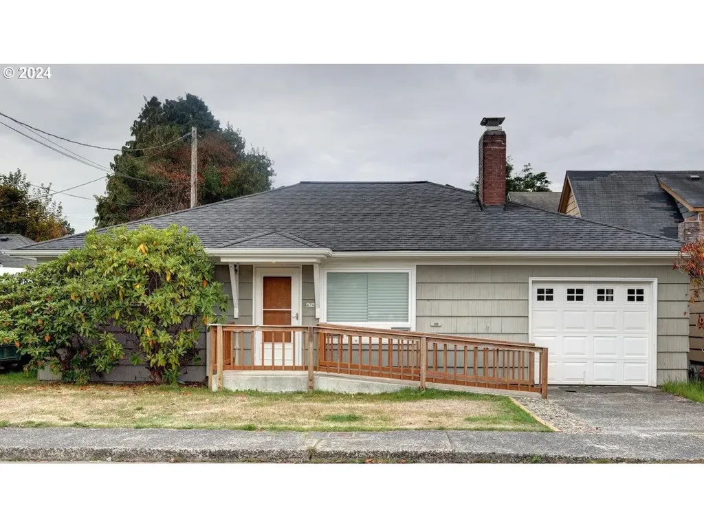 436 S Franklin Street Seaside OR 97138