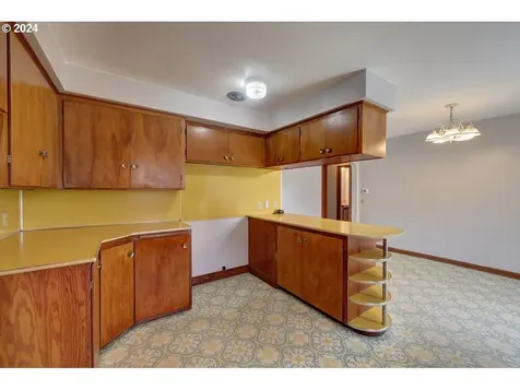 436 S Franklin Street Seaside OR 97138